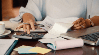 Oficinas comerciales: cómo mejorar la gestión del mantenimiento de instalaciones y equipamientos